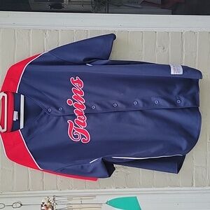 MN Twins Baseball Shirt Estimate Size 3XL. Tiny Snag On Left Shoulder No Holes.